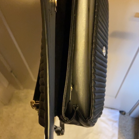 New Dkny flap gansevoort quilted lamb Napa bag - Picture 11 of 11